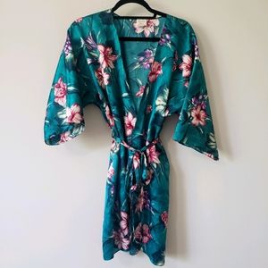 Vintage Floral Silky Kimono Robe